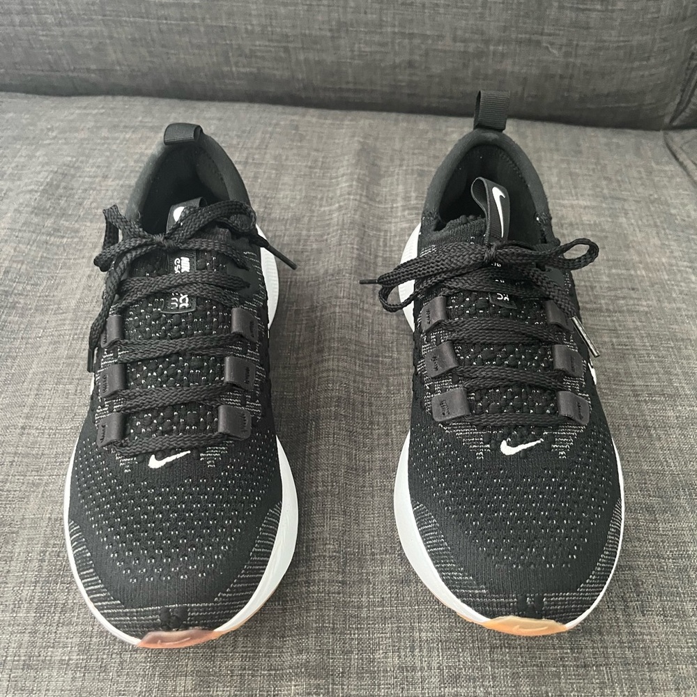 Nike Women’s React Escape Flyknit Run